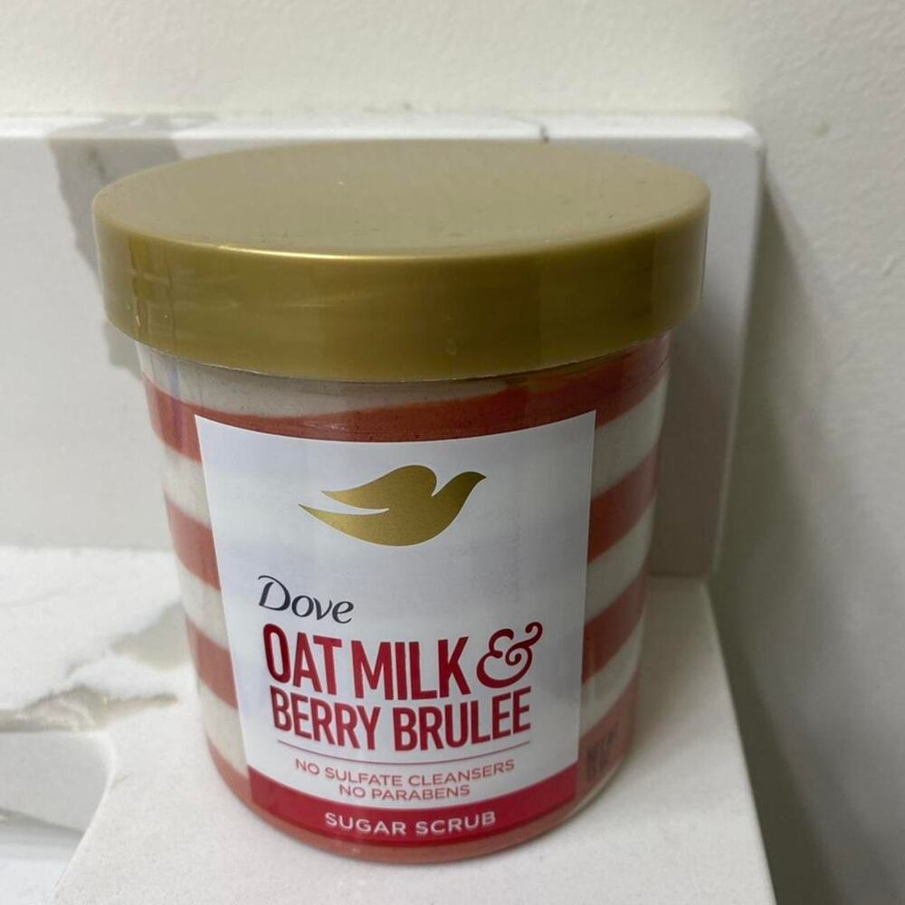 Dove oat milk berry brulee sugar scrub